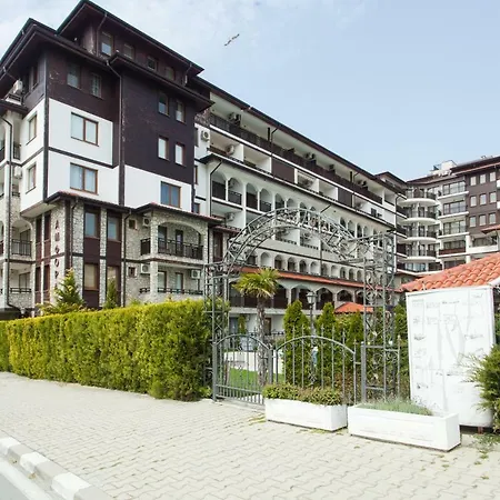 Dom-el Real Amphora アパート *